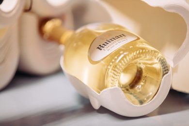 La Maison Ruinart lance un écrin écoresponsable