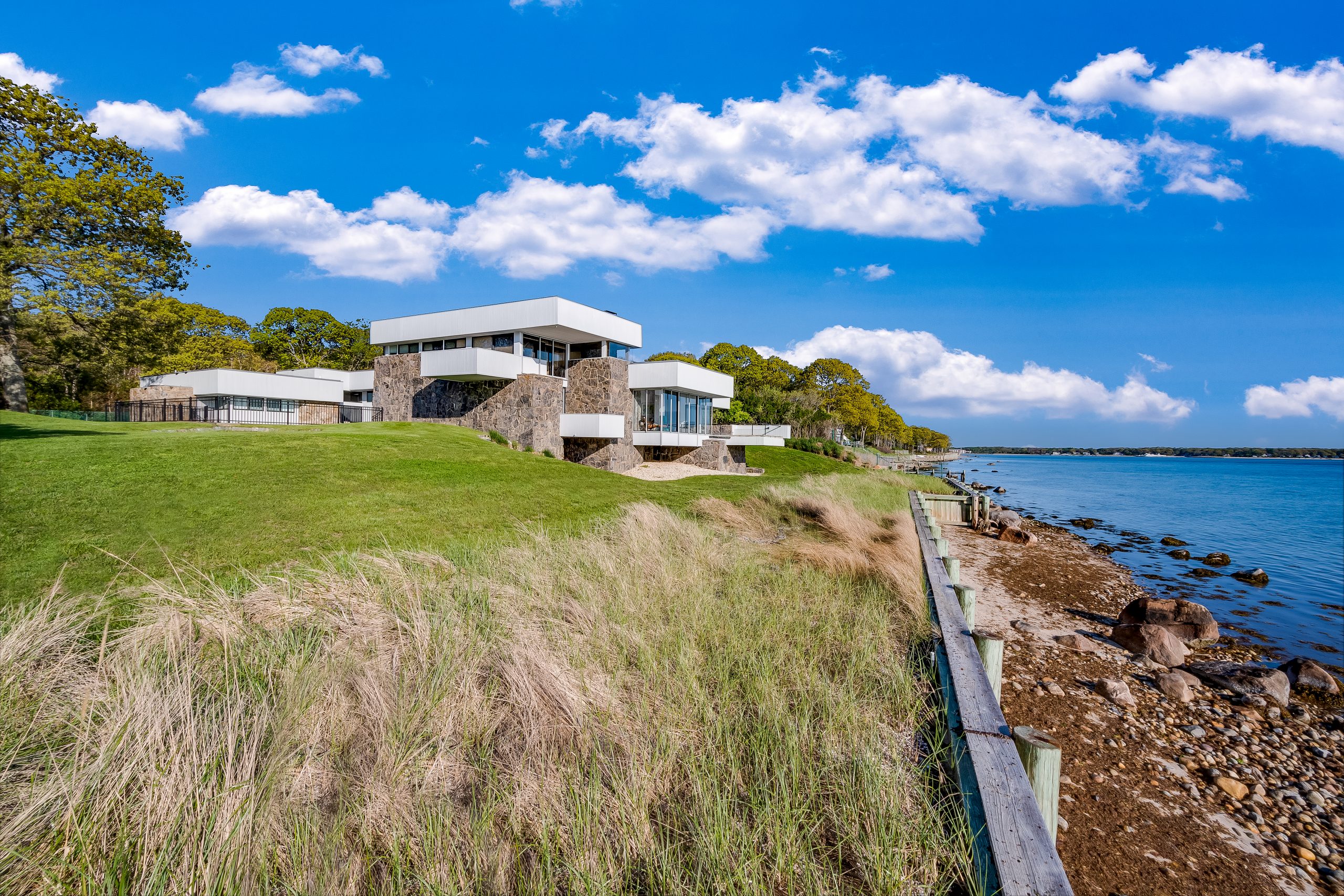 The Mad Dash for the Hamptons