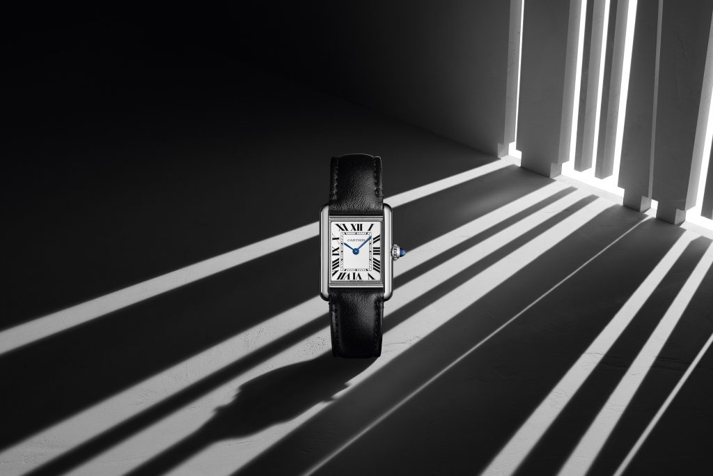 L’attribut alt de cette image est vide, son nom de fichier est Cartier_Tank-Must-_SolarBeat_SM_Laziz-Hamani-©-Cartier-1024x683.jpg.