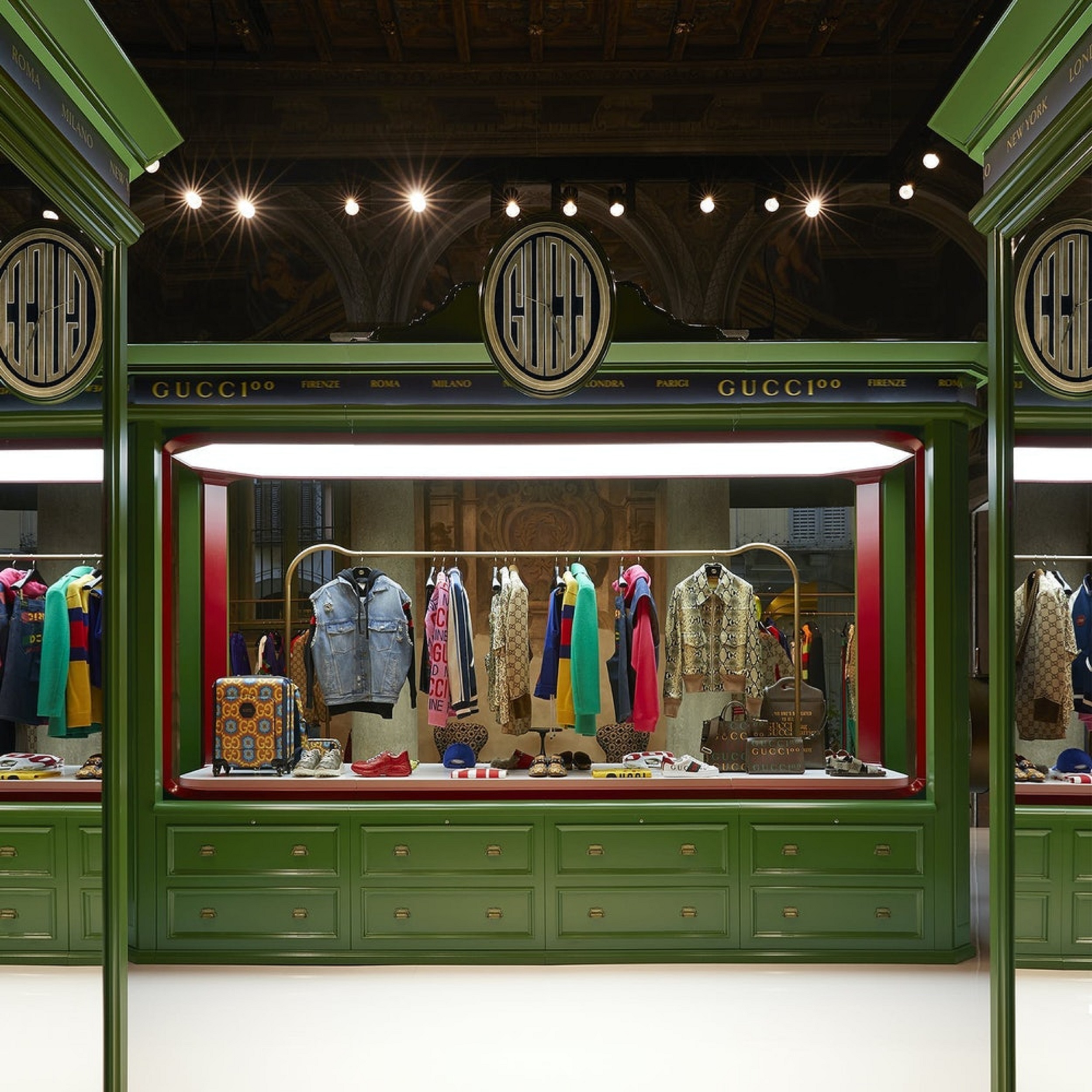 How Louis Vuitton Won Me Over with Experiential Retail (experience