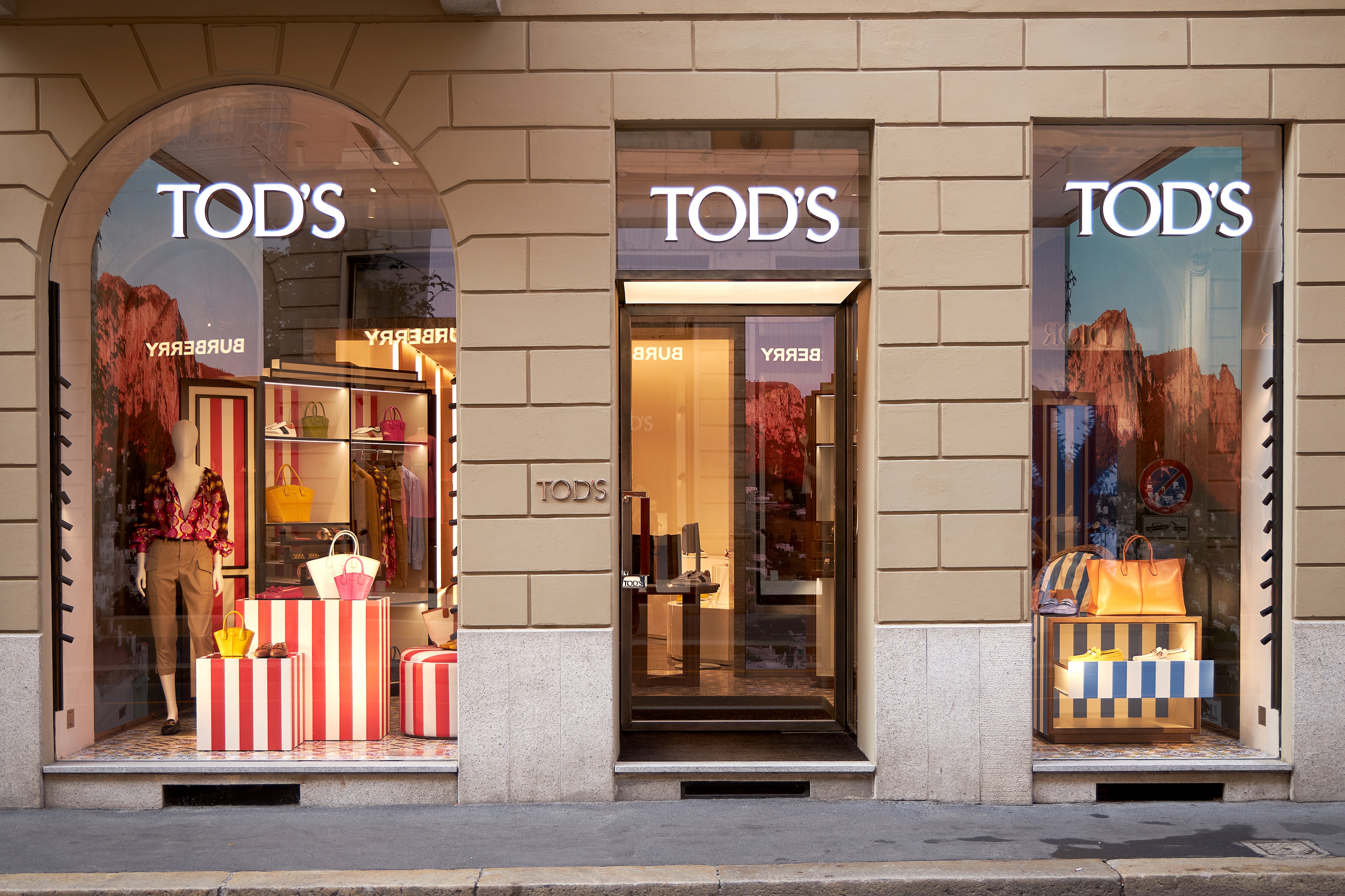 Della Valle family fails to reach 90% Tod's target as offer closes