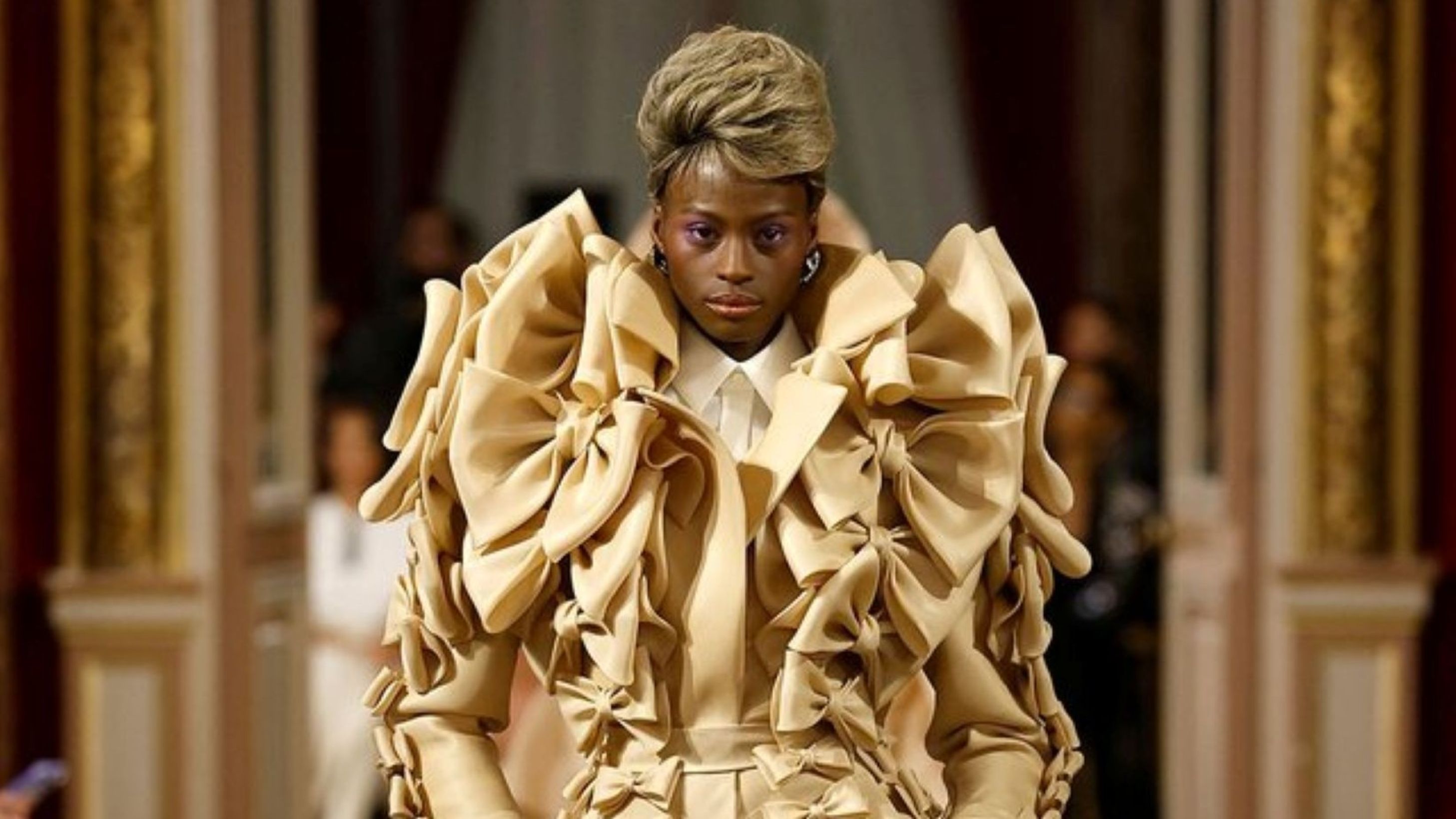 Viktor__Rolf_SS25_Haute_Coutur